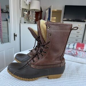 L.L. Bean Duck Boots size 8 fur lined